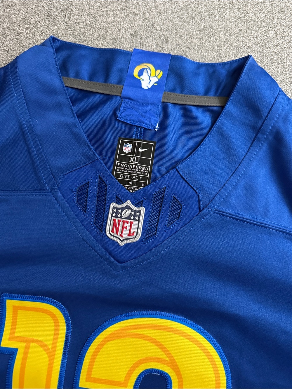 Category Rams Jersey - Picture 3 of 3